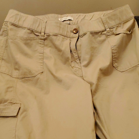 Plus size capris wore once elastic waist band - Picture 1 of 6